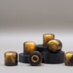 mayan obsidian – guitar knob set (carbon black + mayan gold)