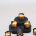 mayan obsidian – guitar knob set (carbon black + mayan gold)