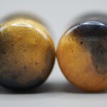 mayan obsidian – guitar knob set (carbon black + mayan gold)