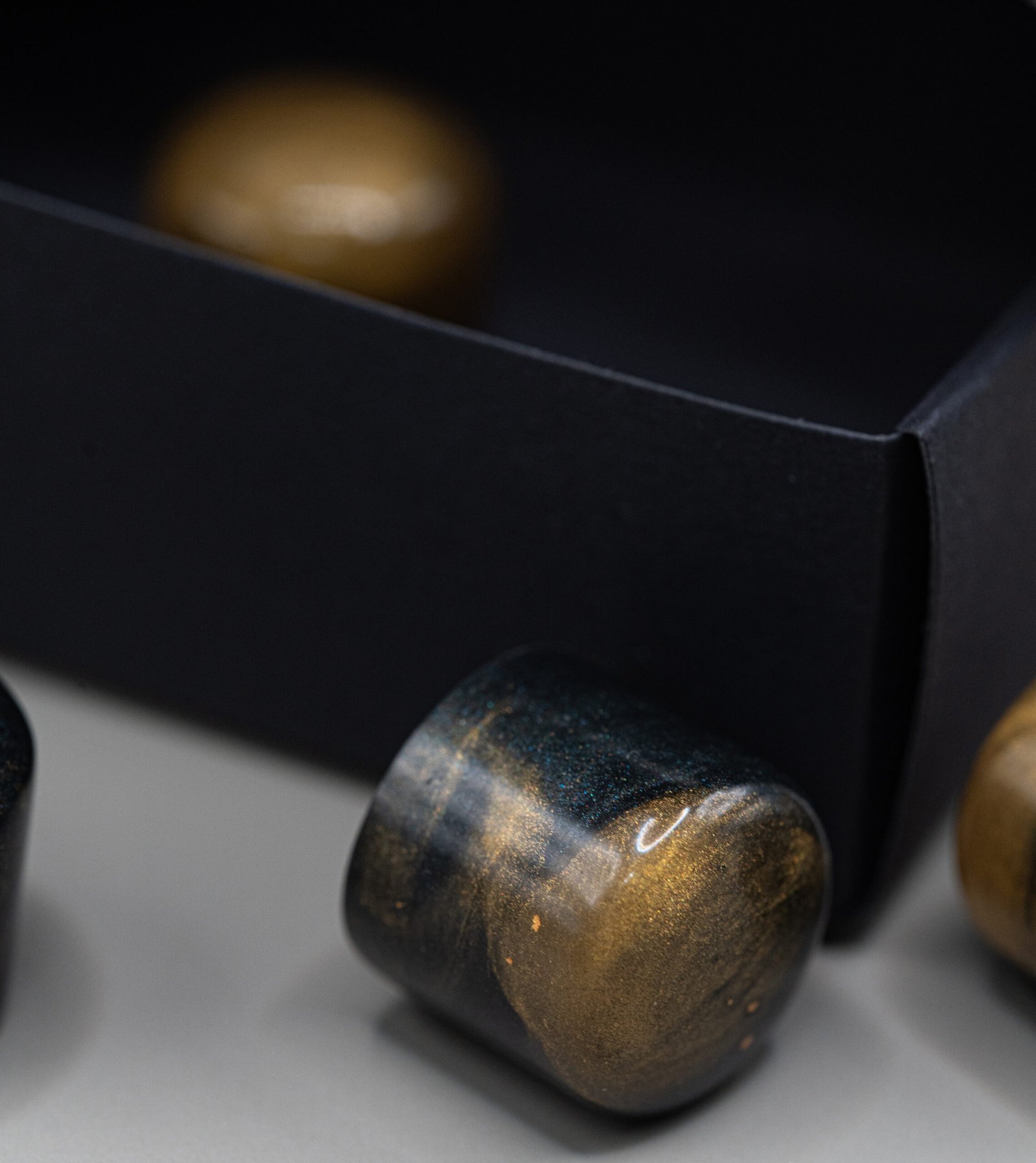 mayan obsidian epoxy resin guitar knobs