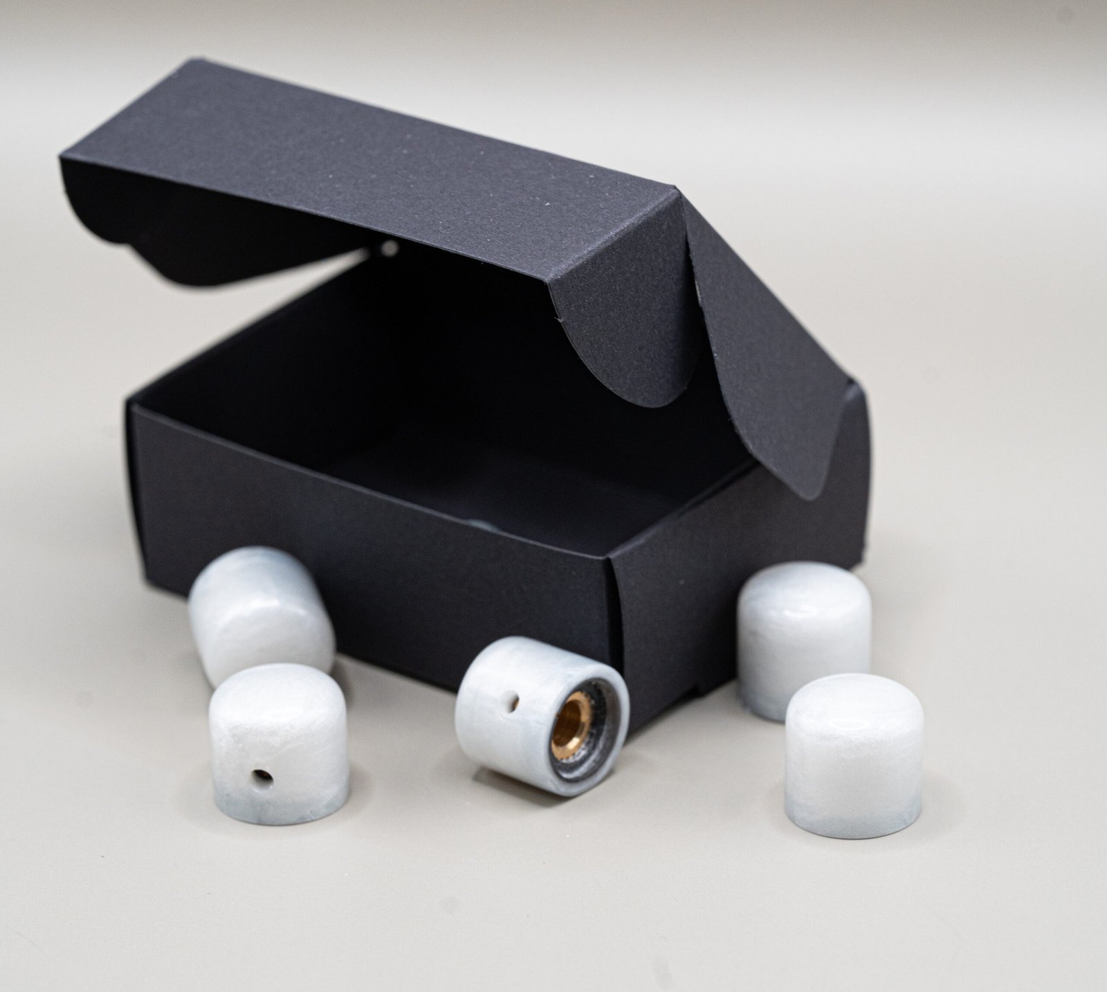 white pearl epoxy resin guitar knobs