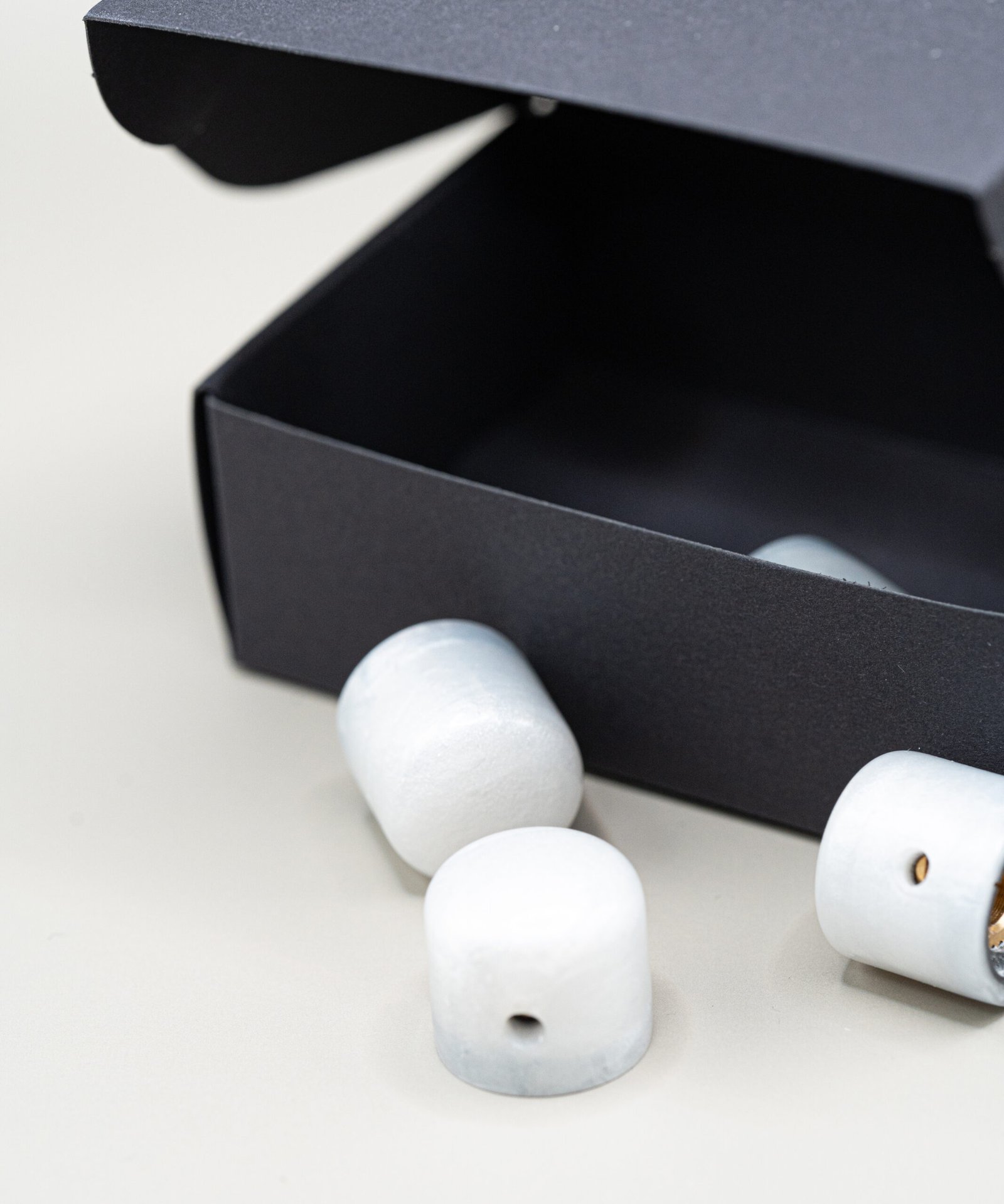 white pearl epoxy resin guitar knobs