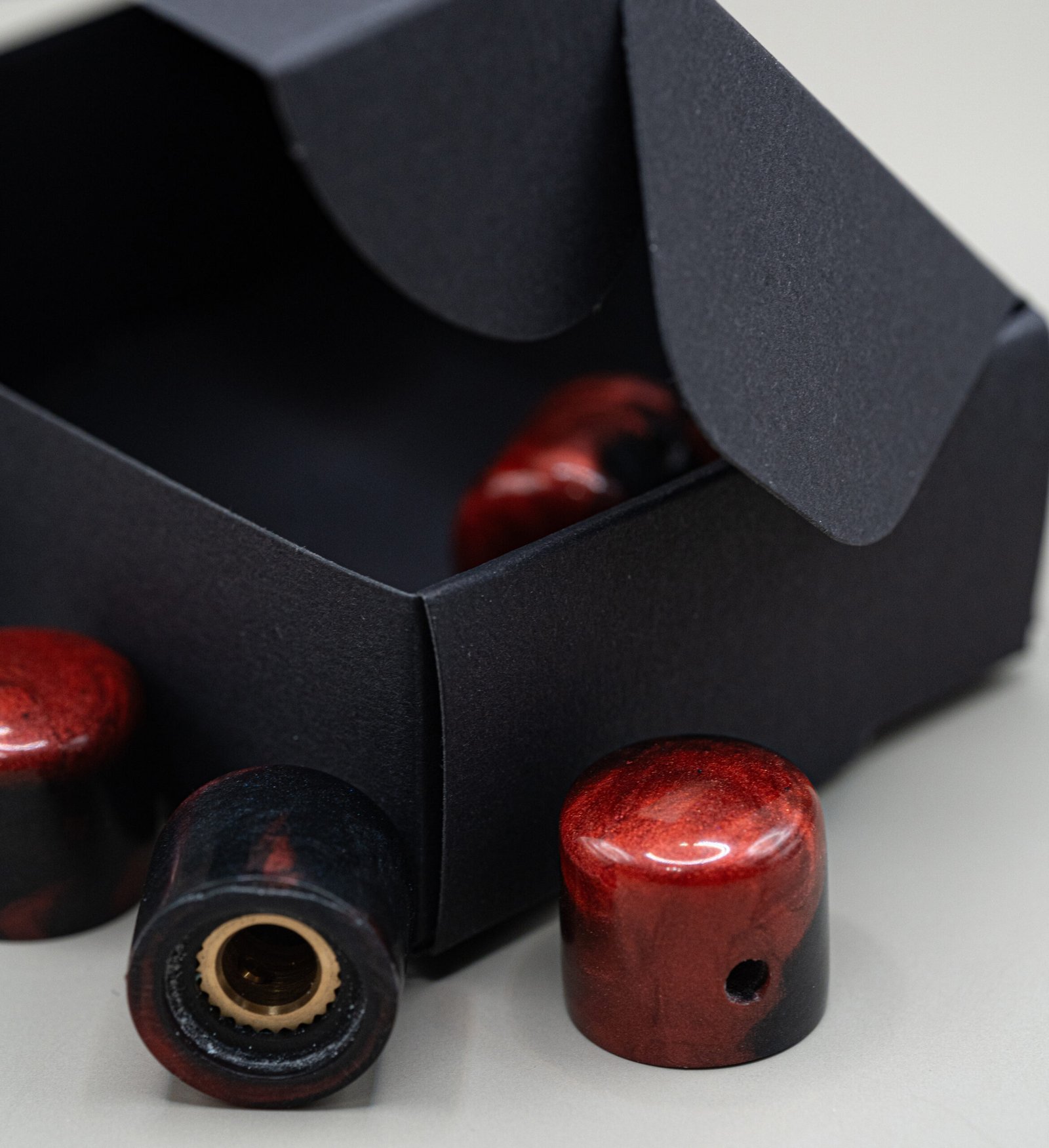 crimson eclipse epoxy resin guitar knobs