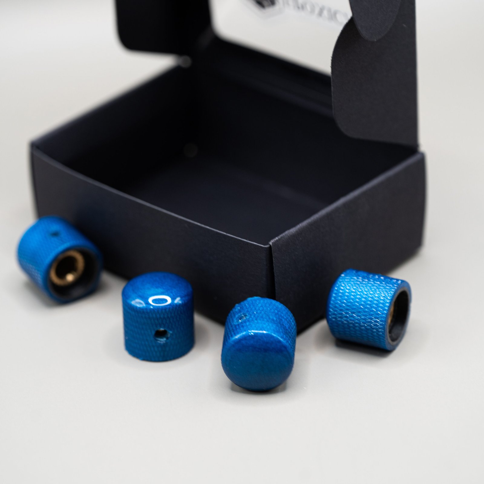 pacific blue epoxy resin guitar knobs