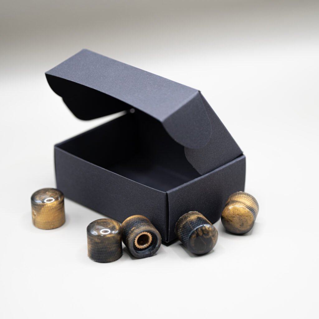 iron ember epoxy resin guitar knobs (copy)