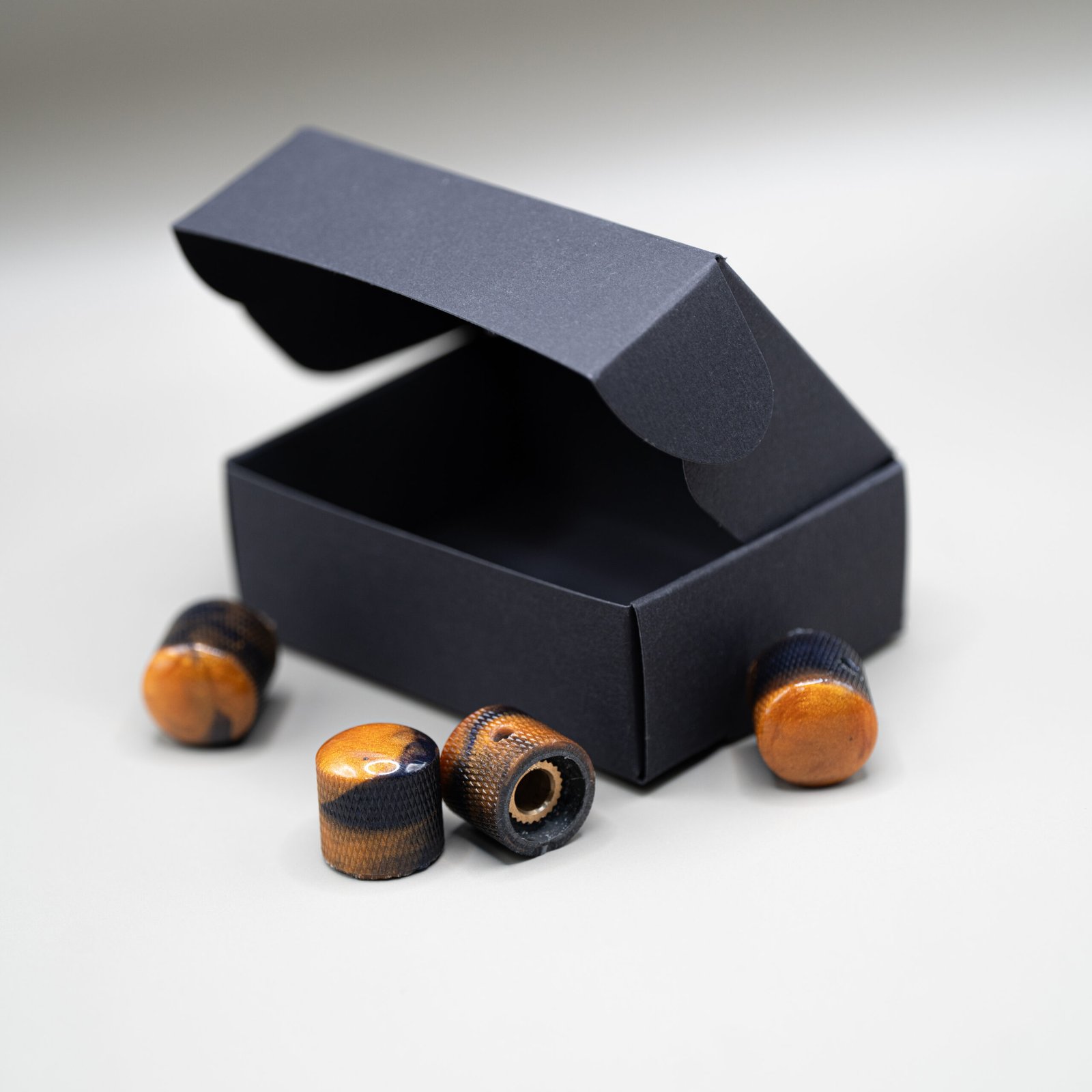 blue drift epoxy resin guitar knobs (copy)